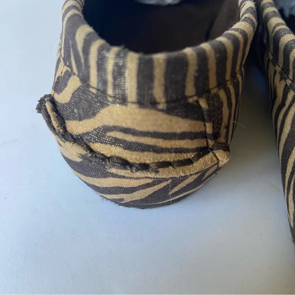 Michael Kors Zoey Zebra Print Loafers Kids Size 2